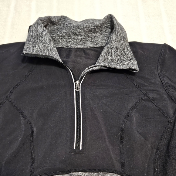 Lululemon Run: Distance Pullover Long Sleeve In Black/Heathered Gray - Picture 3 of 16